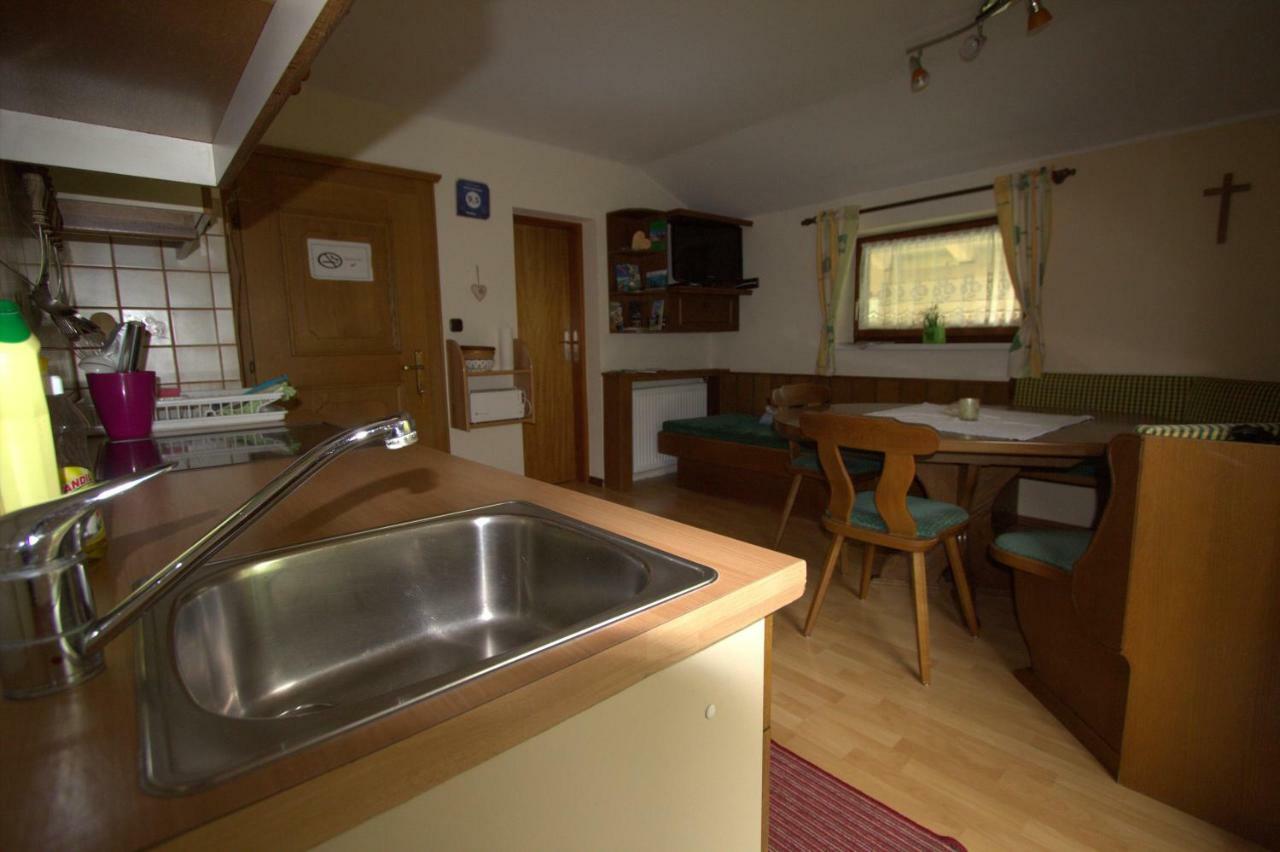 Hausmenneweger Apartment Annaberg im Lammertal Bagian luar foto