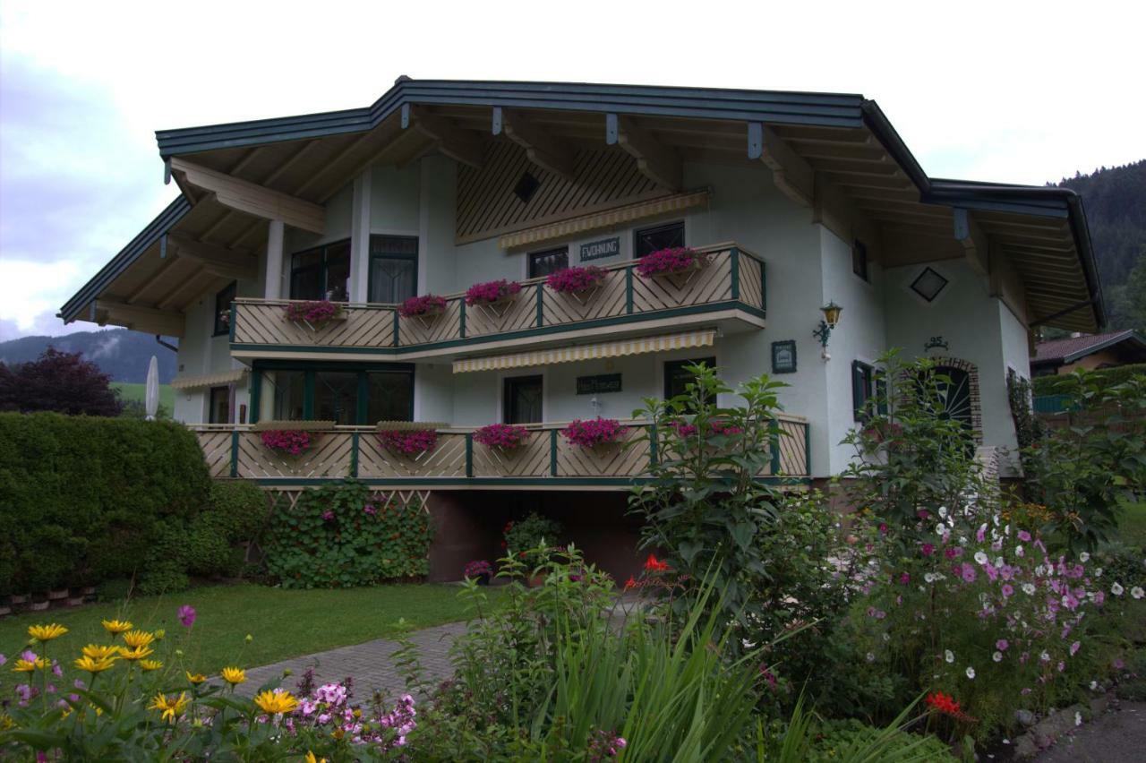 Hausmenneweger Apartment Annaberg im Lammertal Bagian luar foto
