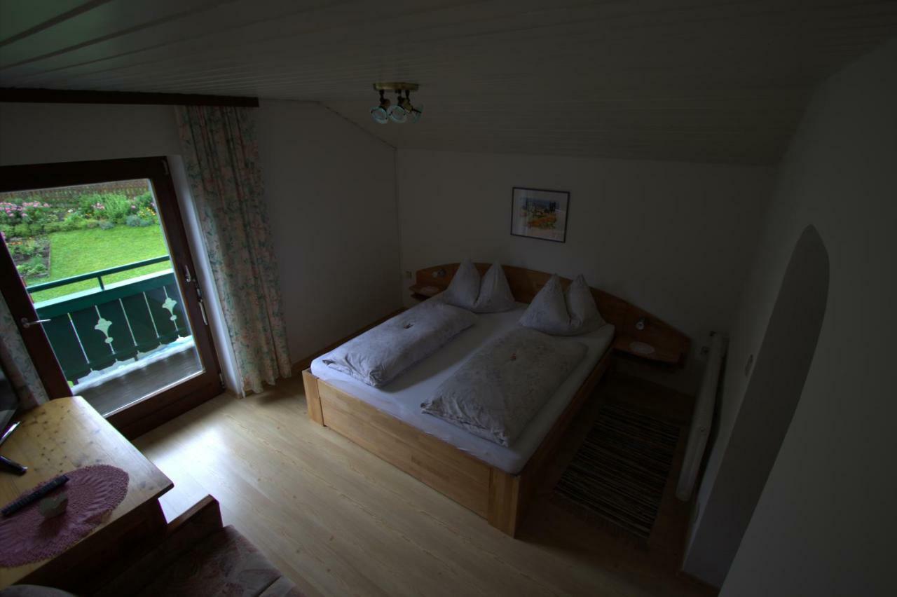 Hausmenneweger Apartment Annaberg im Lammertal Bagian luar foto